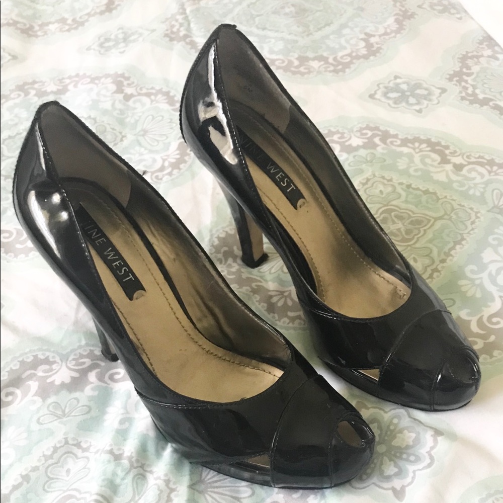 Nine West black shoes size 5 M